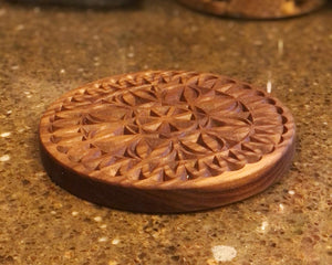 trivet, wood trivet, wood, black walnut, thomas fine woodworks, aaron thomas, walnut, pot holder